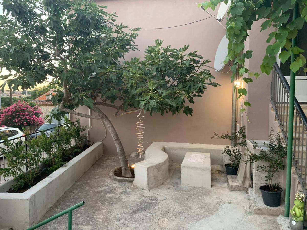 Ra City Garden Suite Pula Exteriér fotografie